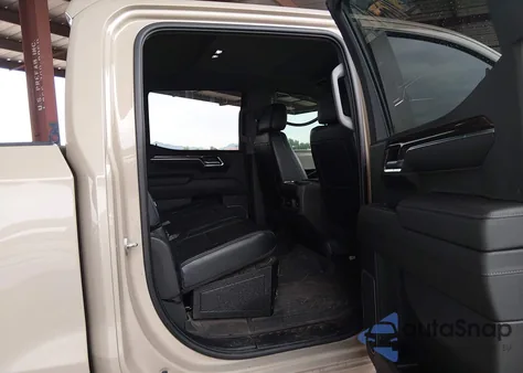 2022 Chevrolet Silverado 1500 4Wd Short Bed Lt Trail Boss from USA, damaged, VIN 3GCUDFEL6NG672899